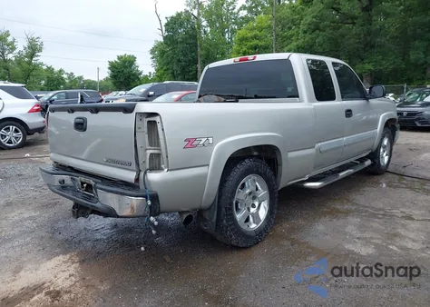 2005 Chevrolet Silverado K1500 z USA, uszkodzony, nr VIN 1GCEK19B25E144654
